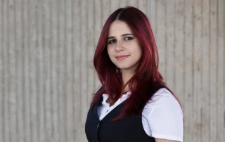 Dalissa Mot, Auszubildende